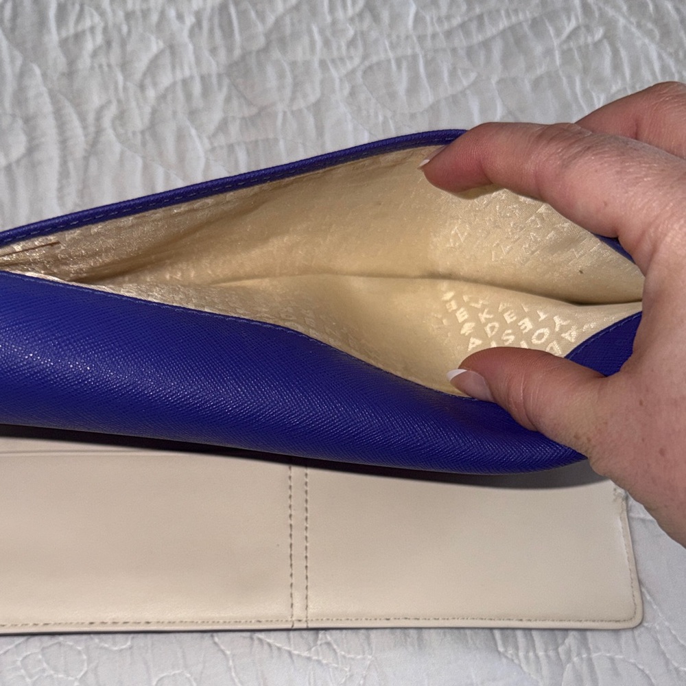 Kate Spade Wallet - Picture 7 of 10